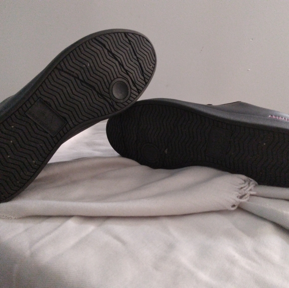 ARMANI EXCHANGE ATHLETIC SHOES - Picture 2 of 5